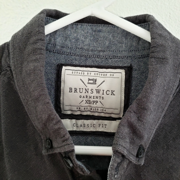 Black Long-sleeve Buttondown - Picture 2 of 2